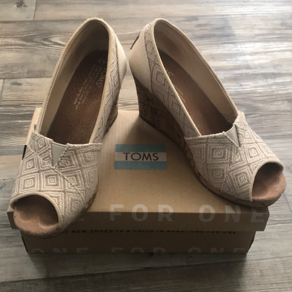 Toms Natural woven wedge